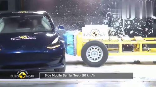 國產電動車撞車測試視頻,揭秘安全性能與耐撞實力