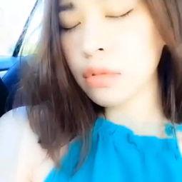 自拍男女視頻國產(chǎn),男女互動(dòng)瞬間，展現(xiàn)青春風(fēng)采