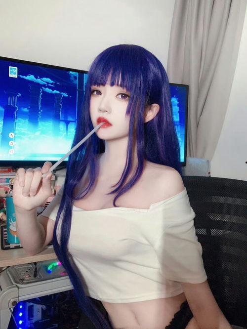 國產(chǎn)cosplay裸體福利視頻